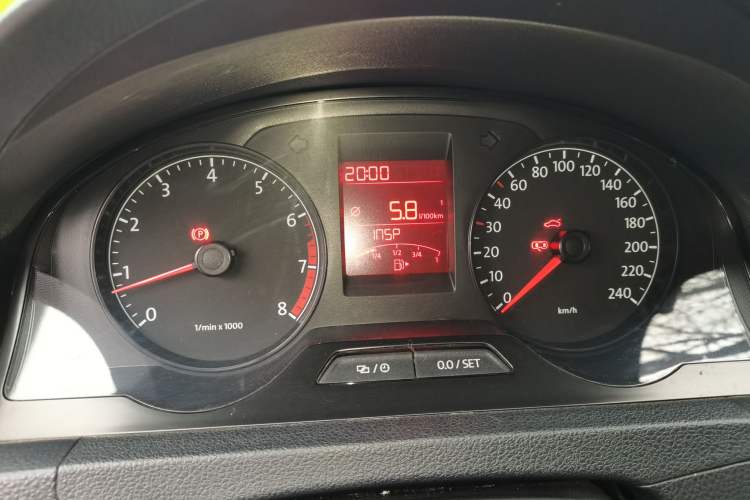 Used Volkswagen Santana 2015 1.6L Manual Comfort Edition Instrument Cluster