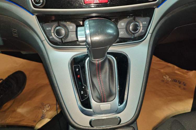 Used Haval M6 2017 1.5T Automatic Two-Wheel Drive Urban Model