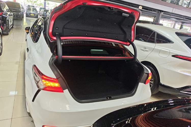 Used Toyota Camry 2019 2.5S FENGSHANG Version China VI Standard