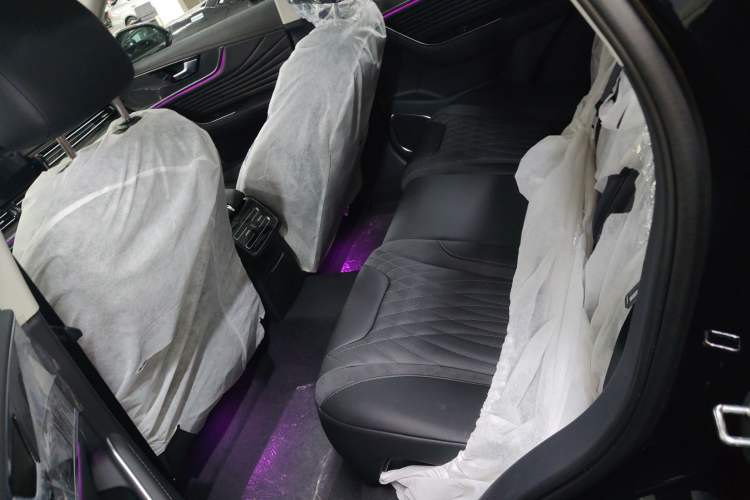 Used Hongqi HS5 2023 2.0T Four-Wheel Drive Flagship Pro Edition
