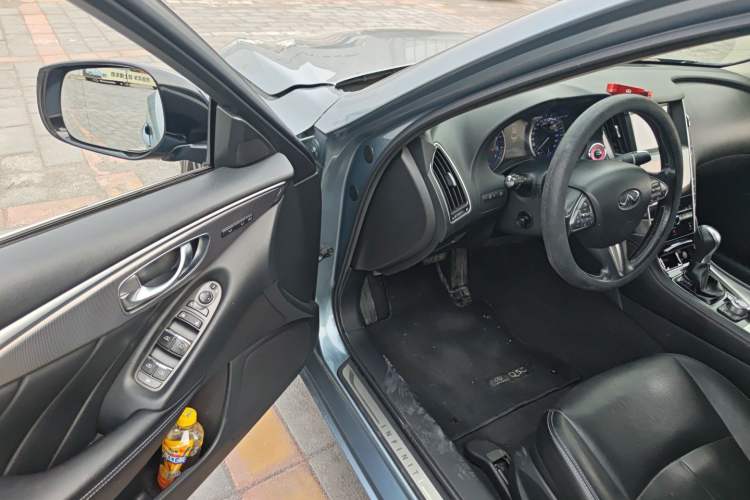 Used Infiniti Q50 2014 3.7L Comfort Edition Driver Seat