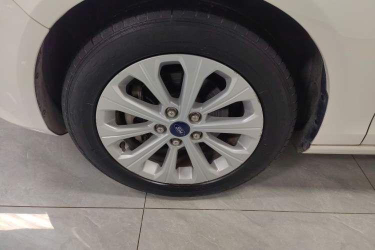 Used Ford Escort 2017 Happiness Edition 1.5L Automatic Fashion Version
