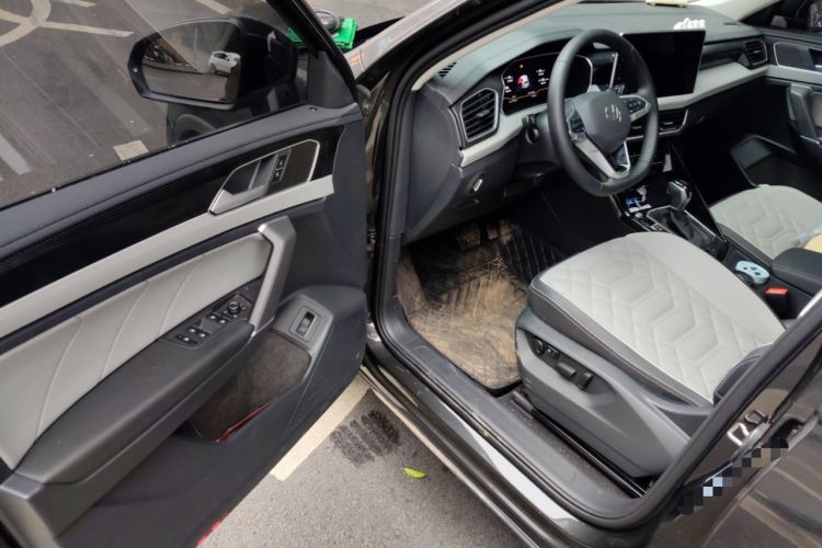 Used Volkswagen Tayron 2025 Facelifted Model, Popular Version, 300TSI