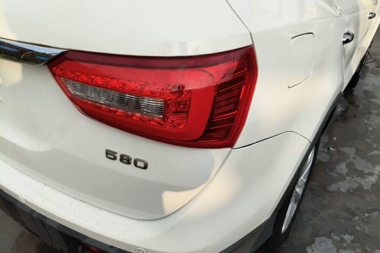 Used Dongfeng Fengon 580 2018 1.8L Manual Comfort Model Right Rear Taillight