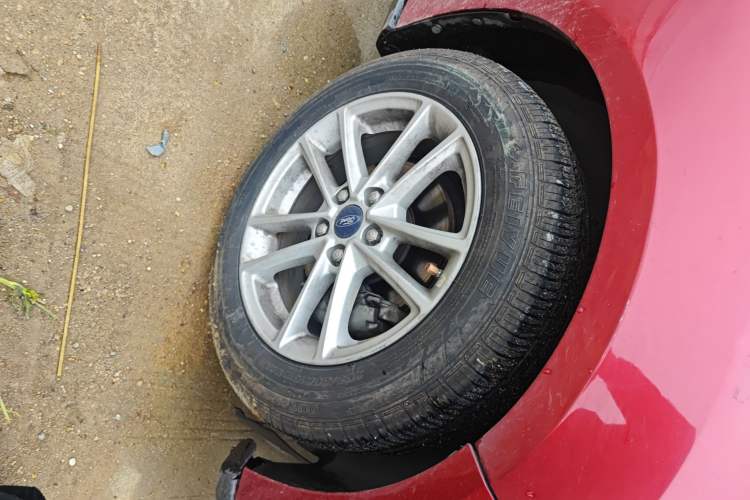 Used Ford Focus 2015 Sedan 1.6L Automatic Trend Model
