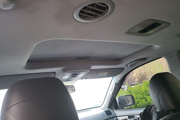 Used Kia Borrego 2013 3.8L Luxury Edition China V standard Headliner