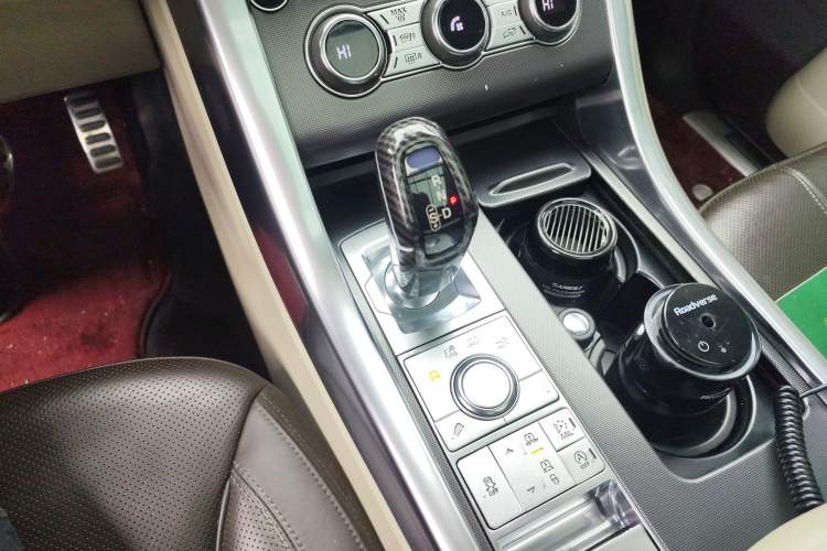 Used Land Rover Range Sport 2014 3.0 SC V6 HSE DYNAMIC Gear Lever