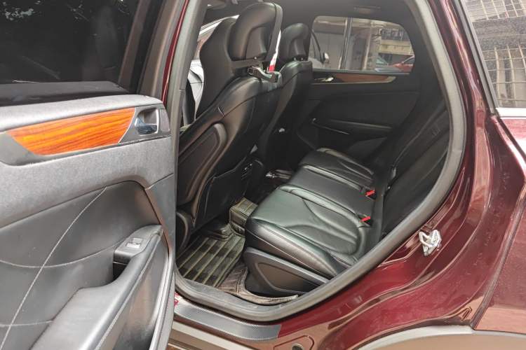 Used Lincoln MKC 2014 2.0T Two-Wheel-Drive Luxury Edition Left Rear Seat