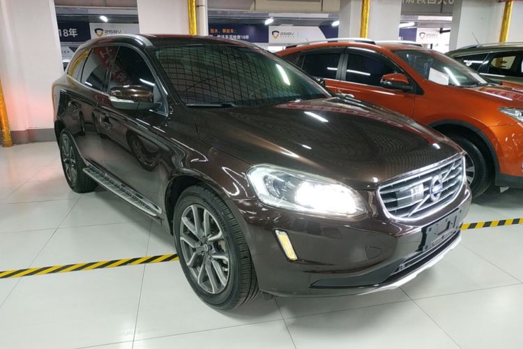 Used Volvo XC60 2017 T5 AWD Smart Upgrade Edition Exterior 1