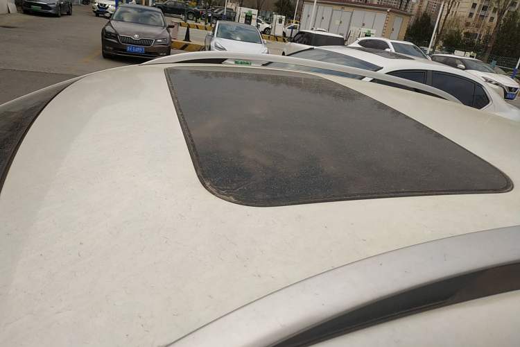 Used Venucia T90 2018 2.0L CVT Smart Connect Prestige Version China VI Standard
