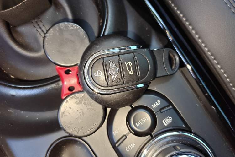 Used MINI Clubman 2022 Facelift 1.5T COOPER Connoisseur