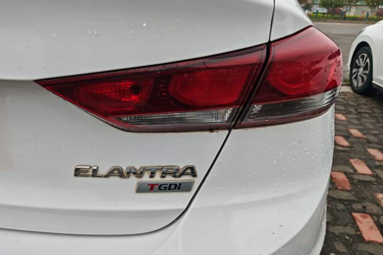 Used Hyundai Elantra (6th Generation / Lingdong) 2016 1.4T Dual-Clutch Xuan Dong · Dynamic Version Right Rear Taillight