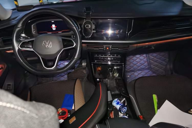 Used Volkswagen Passat 2022 330TSI Starry Luxury Edition
