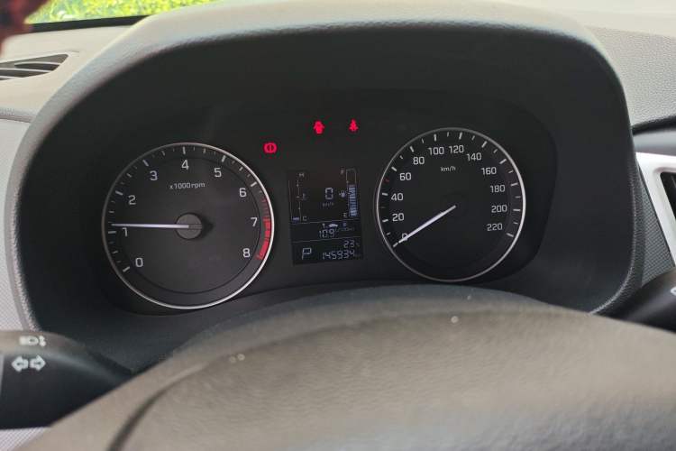 Used Hyundai ix25 2015 1.6L Automatic Two-Wheel Drive Smart GLS Trim Instrument Cluster