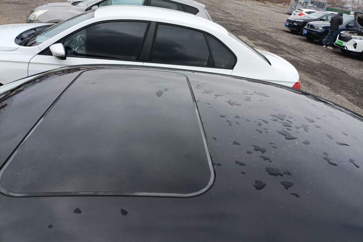 Used Volkswagen Sagitar 2014 Revised Version 1.4TSI Automatic Luxury Edition
