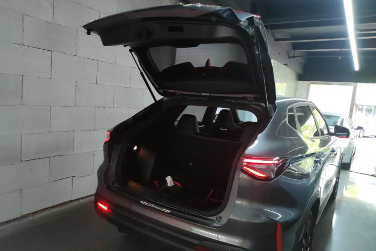 Used CHANGAN X5 PLUS 2024 1.5T DCT Pioneer Edition Trunk