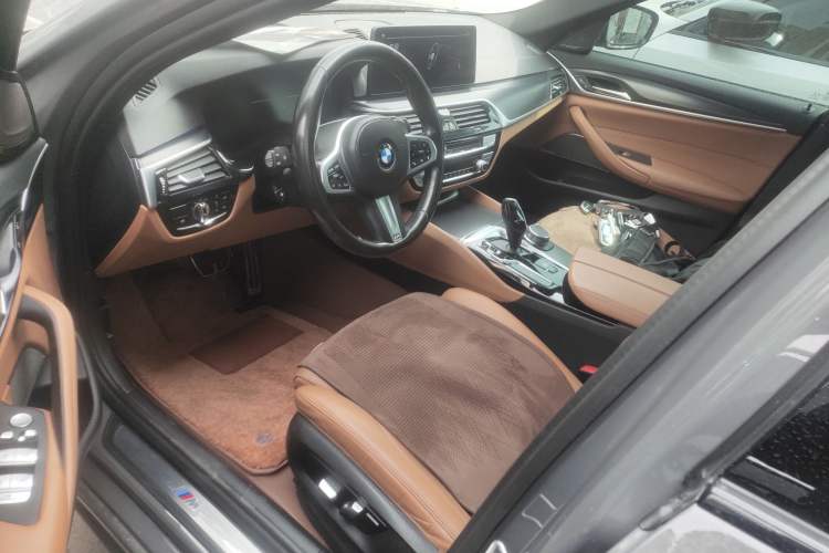 Used BMW 5 Series 2021 530i M Sport Package Left Front Seat