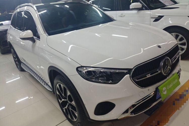 Used Mercedes-Benz GLC 2023 GLC 260 L 4MATIC Dynamic Edition 5-seater Front Right 45 Deg