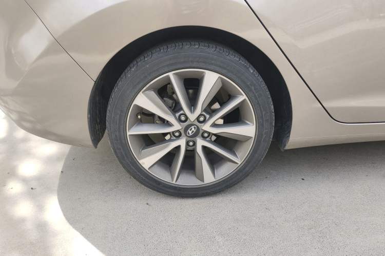 Used Hyundai Elantra (5th Generation / Langdong) 2015 1.6L Automatic Leading Model Exterior 5