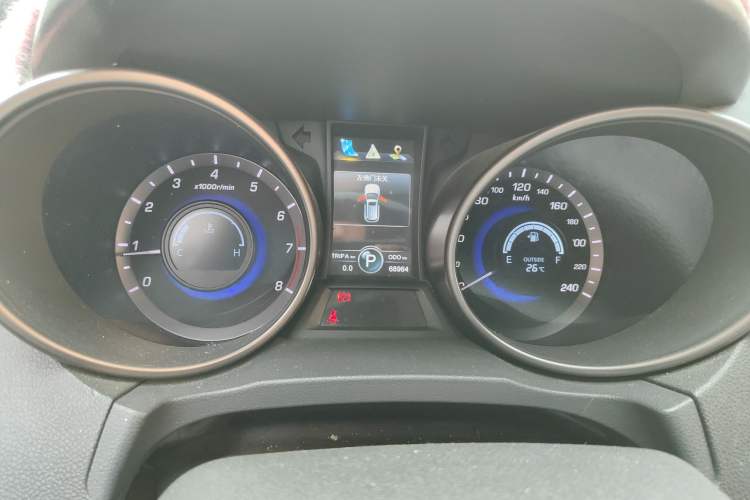 Used CHANGAN CS75 2014 1.8T Automatic Elite Model China IV Standard
