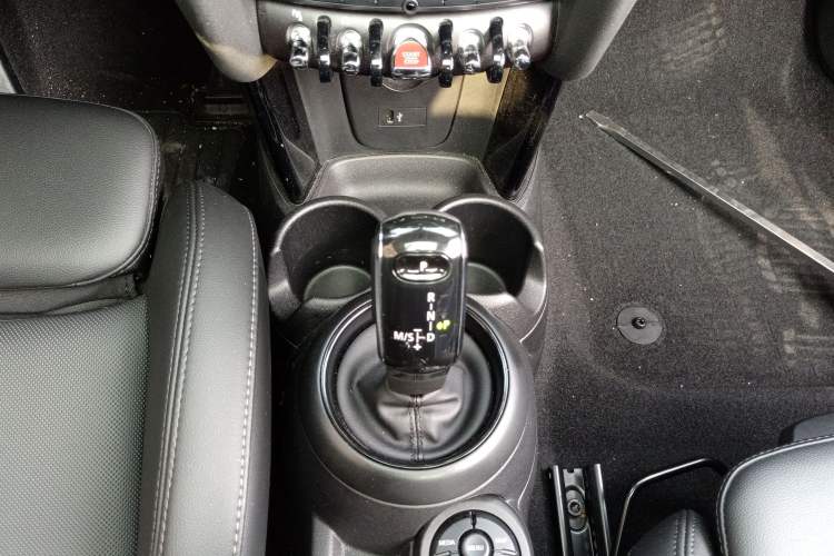 Used MINI 2022 2.0T COOPER S Classic Edition Gear Lever