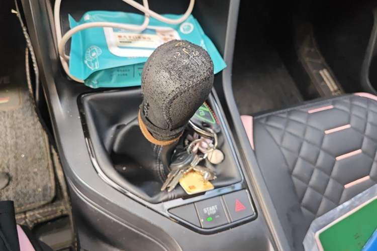 Used Roewe i5 2023 1.5L Manual Comfort Edition