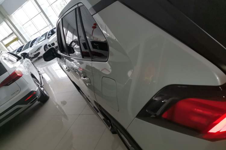 Used Toyota RAV4 2021 2.0L CVT 4x4 Style PLUS Edition
