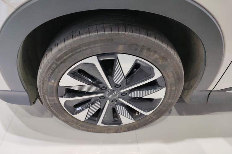 Used BYD Song PLUS New Energy 2025 DM-i Intelligent Driving 160KM Flagship Model
