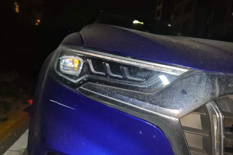 Used Hongqi HS5 2019 2.0T Smart Connect Flagship Edition Right Front Headlight