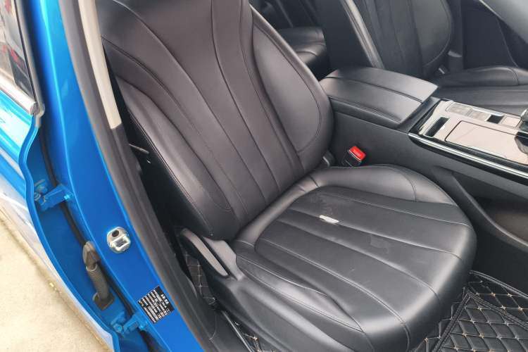 Used Roewe RX5 MAX 2019 400TGI Automatic Smart Cabin Luxury Edition
