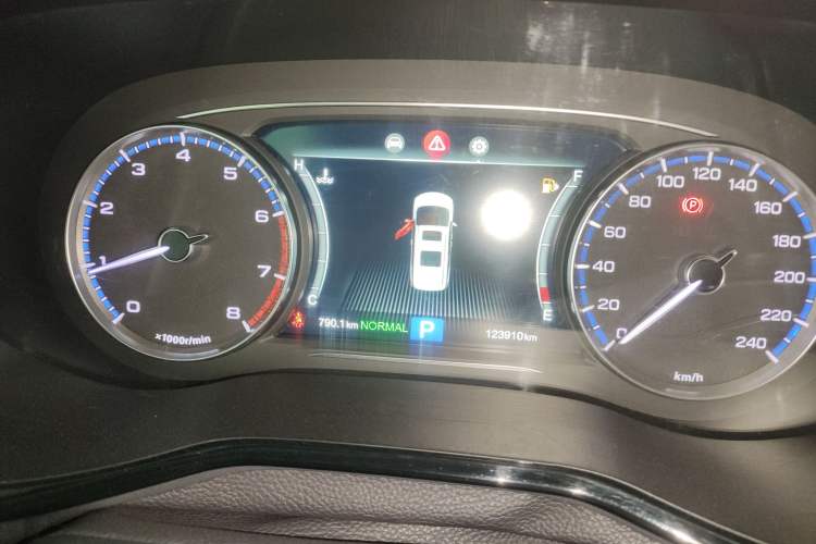 Used GAC Trumpchi M8 2018 320T Luxury Edition Instrument Cluster