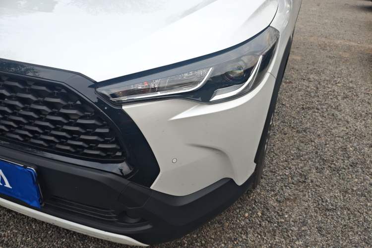 Used Toyota Corolla Cross 2024 2.0L Elite Edition Left Front Headlight