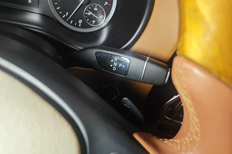 Used Mercedes-Benz Vito 2021 2.0T Business Version 8 Seats
