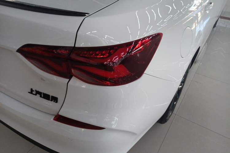 Used Chevrolet Monza 2020 Light Hybrid Redline 320T Dual-Clutch Thrilling Edition