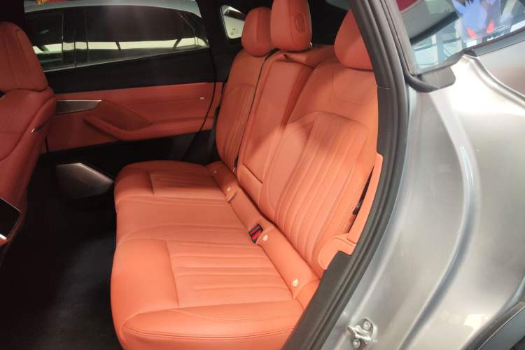 Used ONVO L60 2024 60 kWh Rear-Drive Version