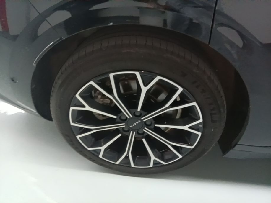 Zeekr 007 2024 Rear-Drive Intelligent Driving Version 100 kWh — снимка 11