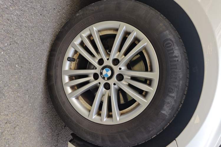 Used BMW 3 Series 2014 320Li Fashion Model