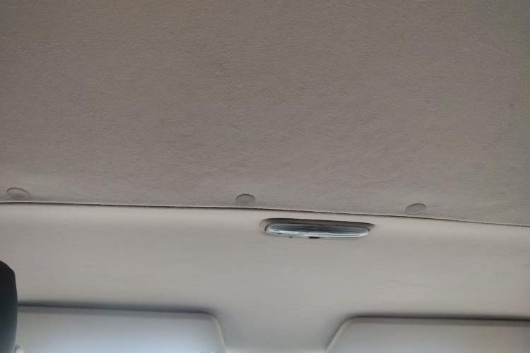 Used Ford Transit 2017 2.0T Diesel Multi-Purpose Commercial Vehicle Short Wheelbase Low Roof China V Standard