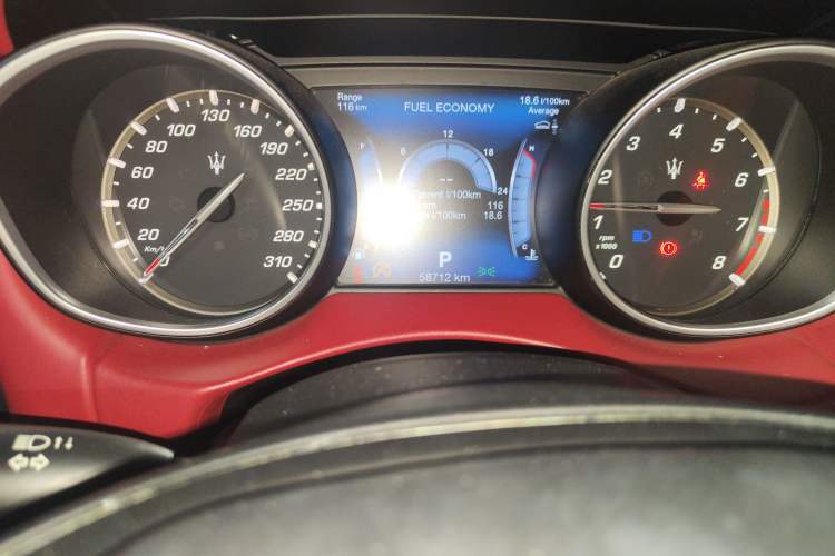 Used Maserati Levante 2016 3.0T Standard Edition Odometer Close Up