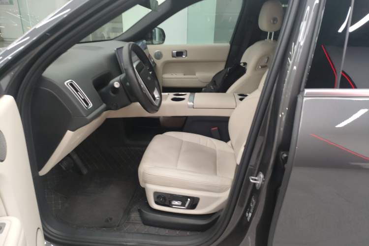 Used Li Auto L8 2023 Max model