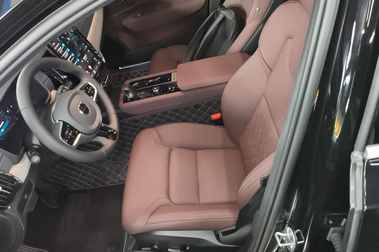 Used Volvo S90 2026 B5 Zhiyi Luxury Edition