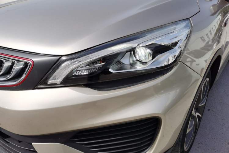 Used Geely Auto Emgrand GS 2018 Lingchao Edition 1.4T Automatic ZhenShang Smart Connectivity Model Left Front Headlight