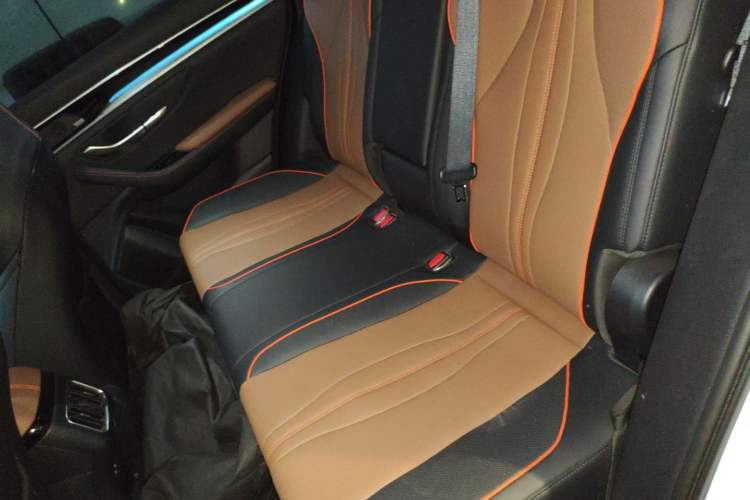 Used BYD Song PLUS New Energy 2021 DM-i 100KM Four-Wheel Drive Flagship PLUS
