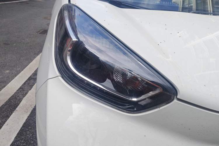 Used Chery Little Ant 2021 150 000 Yuan "Ant Fan" Edition New Ant Xuan Version Lithium-NMC Battery Right Front Headlight