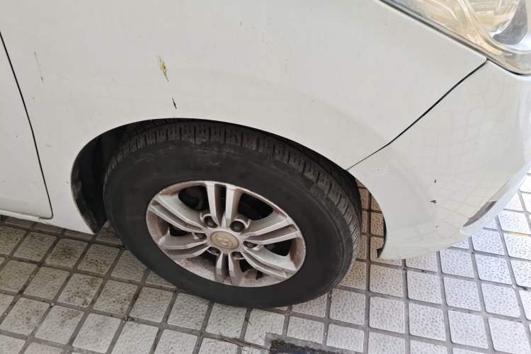 Used SAIC MAXUS G10 2016 2.0T Automatic Elite Edition Exterior 7