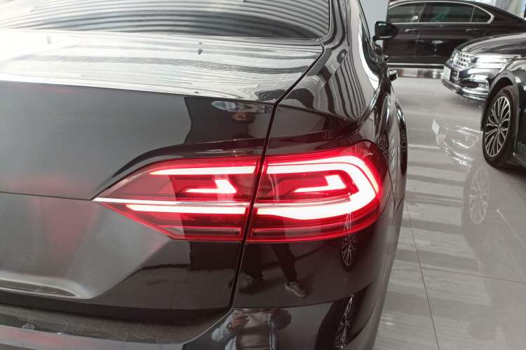 Used Volkswagen Phideon 2021 380TSI Prestige Edition
