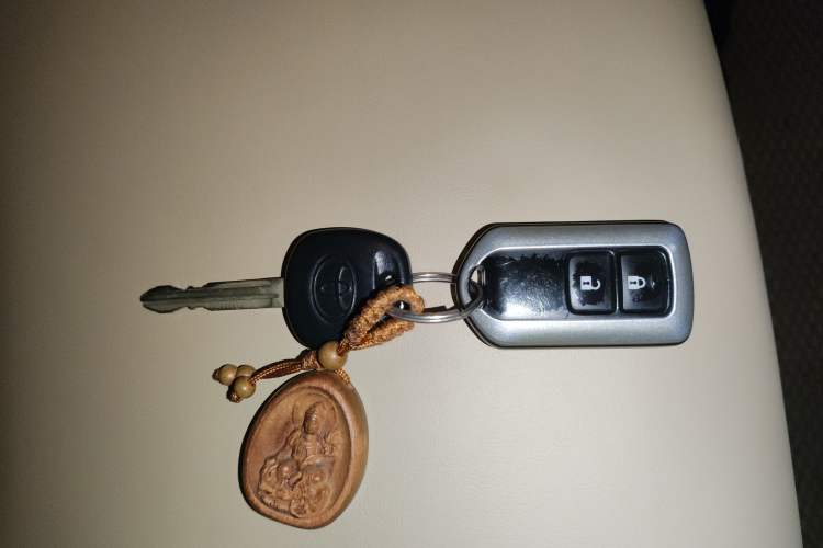 Used Toyota Highlander 2012 2.7L 2WD 5-Seater Elite Edition
