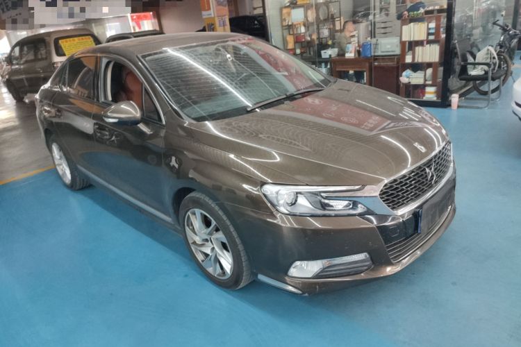 Used DS 5LS 2014 1.8L Elegant Edition VTi140