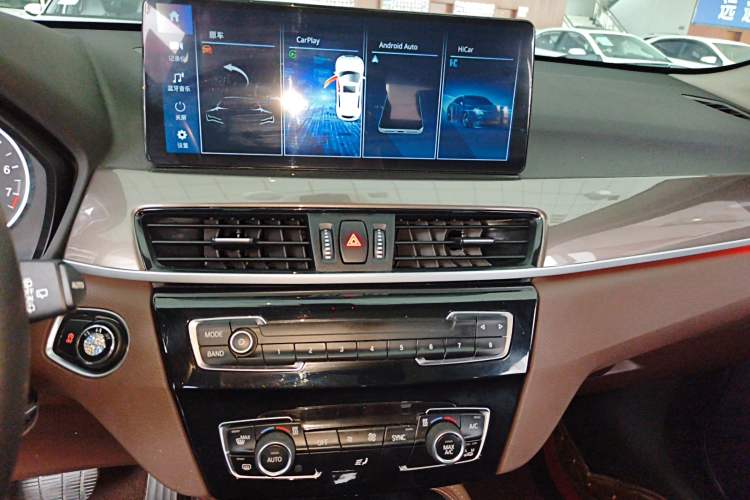 Used BMW X1 2018 sDrive18Li Luxury Model Audio And AC Panel