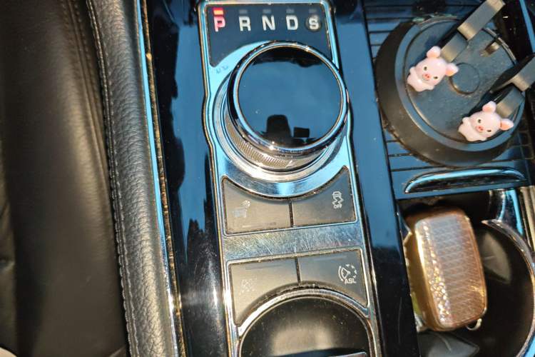 Used Jaguar XJ 2014 XJL 2.0T Two-Wheel-Drive Elegant Business Edition Gear Lever